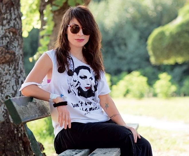 Πένυ Σκάρου: Η τραγουδίστρια που έχασε το πόδι της σε αυτοκινητιστικό, έπεσε θύμα τροχαίου ξανά [εικόνες] | iefimerida.gr 2