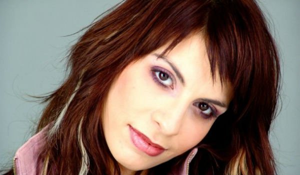 Πένυ Σκάρου: Η τραγουδίστρια που έχασε το πόδι της σε αυτοκινητιστικό, έπεσε θύμα τροχαίου ξανά [εικόνες] | iefimerida.gr 1