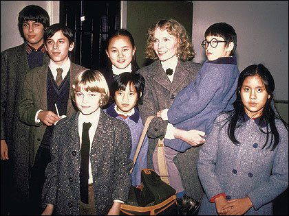 Ο Γούντι Αλεν σοκάρει: Γιατί αγάπησα και παντρεύτηκα την υιοθετημένη κόρη μου [εικόνες] | iefimerida.gr 9