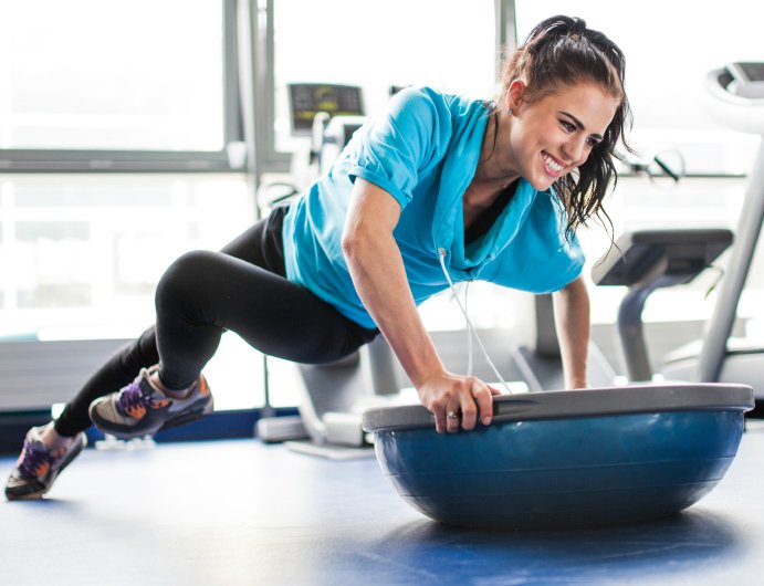 13 τρόποι για να καίτε λίπος όλη μέρα -Κρύα ντους, ύπνος και σούπες κοτόπουλου βοηθούν [λίστα] | iefimerida.gr 3