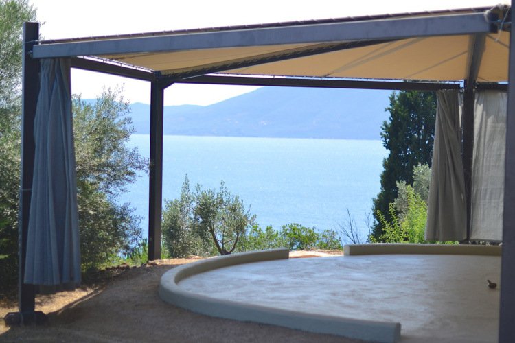 Silver Island Yoga Retreat: Τo ελληνικό ιδιωτικό νησί όπου κάνουν γιόγκα - Το ανακάλυψε Βρετανή blogger και το αποθεώνει [εικόνες] | iefimerida.gr 11