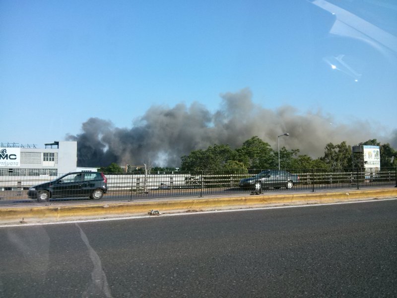 Τεράστια πυρκαγιά στο Αιγάλεω -Σε μεγάλη χαρτοβιομηχανία [εικόνες] | iefimerida.gr 5