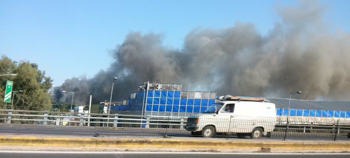 Τεράστια πυρκαγιά στο Αιγάλεω -Σε μεγάλη χαρτοβιομηχανία [εικόνες] | iefimerida.gr 4