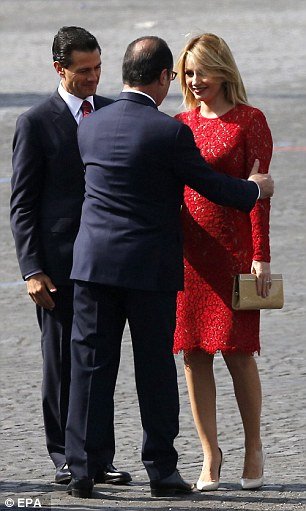 Ο Ολάντ έπαθε δημόσια αμόκ με τη γυναίκα του Μεξικανού Προέδρου -Αφήνιασε, η είδηση κάνει τον γύρο του κόσμου [εικόνες] | iefimerida.gr 3