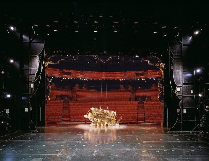 Παρασκήνια θεάτρου: Ο αθέατος κόσμος πίσω από την αυλαία [εικόνες]  | iefimerida.gr 1