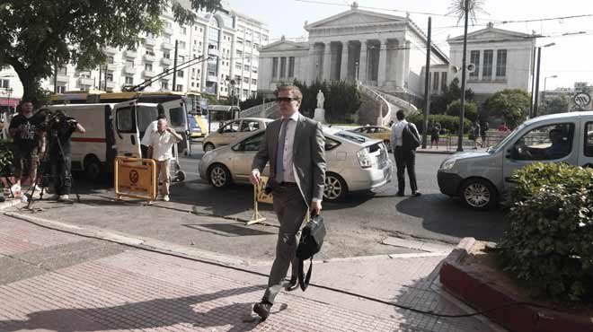 Επιασε δουλειά η Τρόικα -Από τις 10:00 στο Γενικό Λογιστήριο του Κράτους [εικόνες] | iefimerida.gr 1