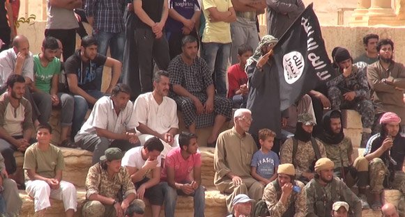 Ανατριχίλα: Τζιχαντιστές εκτελούν αιχμαλώτους στο Ρωμαϊκό Θέατρο της Παλμύρας [βίντεο & εικόνες] | iefimerida.gr 2