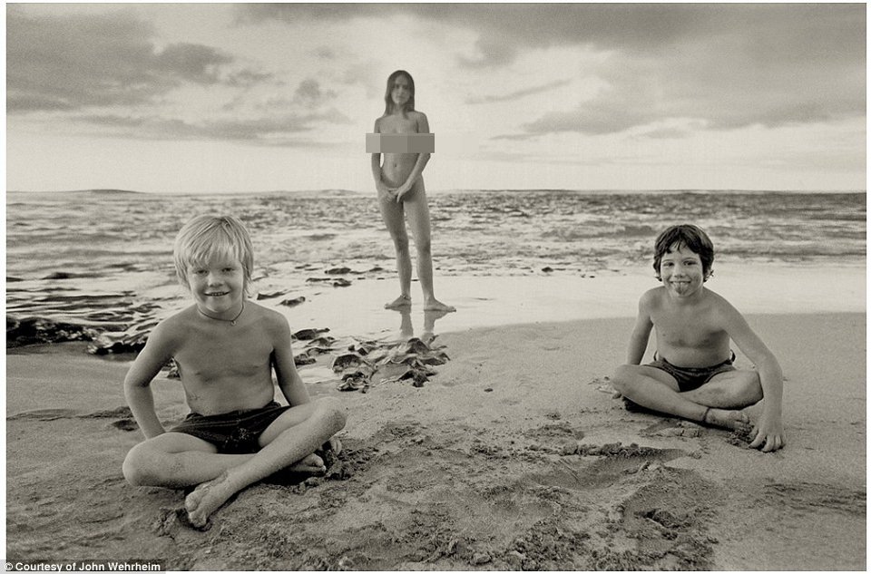 Σπάνια στιγμιότυπα από την κοινότητα χίπηδων που είχε ιδρύσει ο αδελφός της Ελίζαμπεθ Τέιλορ στη Χαβάη [εικόνες] | iefimerida.gr 17