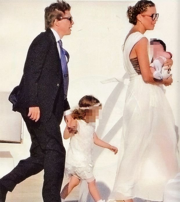 Η βάπτιση του γιου της Μαριέττας Χρουσαλά και του Λέοντα Πατίτσα [εικόνες] | iefimerida.gr 0