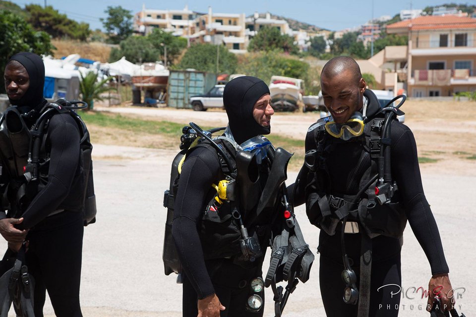 Drops of Breath: Πρωτοποριακή υποβρύχια παράσταση χορού [εικόνες&βίντεο] | iefimerida.gr 4