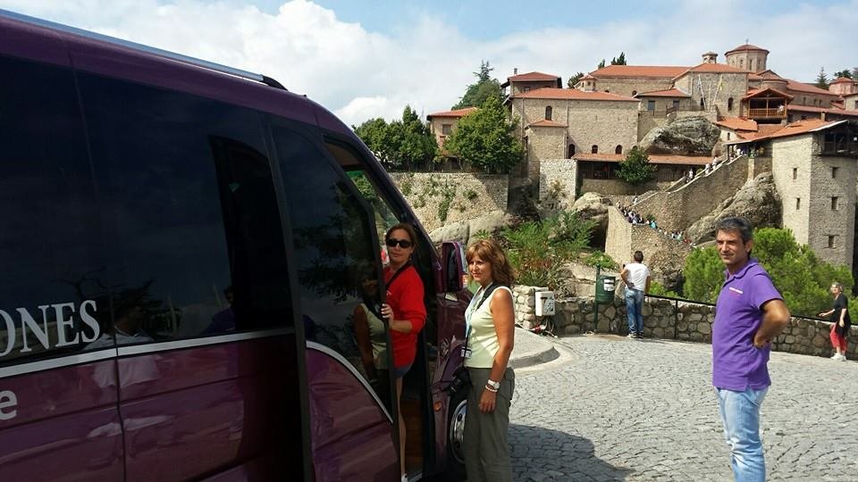 Ισπανοί Travel bloggers κατέκλυσαν τα Μετέωρα -Αφωνοι από το τοπίο και την ατμόσφαιρα [εικόνες & βίντεο] | iefimerida.gr 4