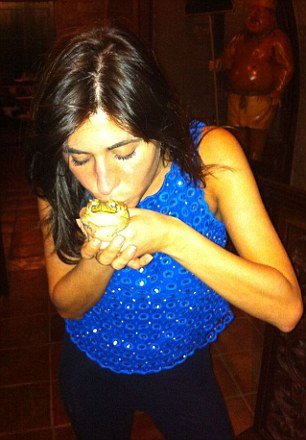 Νέα σύντροφος για τον πρίγκιπα Χάρι; -Η «καυτή» Βραζιλιάνα που αναστάτωσε το παλάτι [εικόνες] | iefimerida.gr 2