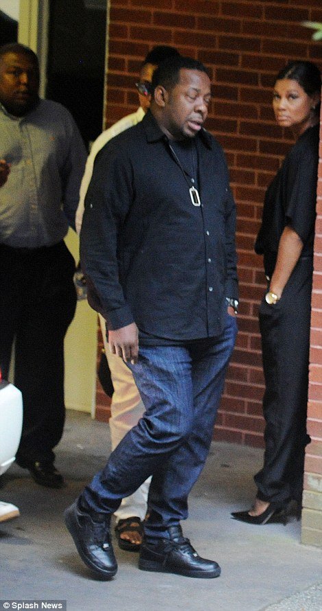 Θρήνος και οργή στην κηδεία της κόρης της Γουίτνεϊ Χιούστον [εικόνες] | iefimerida.gr 0