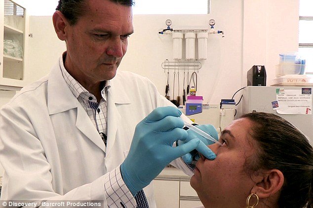 Η Βραζιλιάνα με τα «κρυστάλλινα» δάκρυα - Μια σπάνια ασθένεια [εικόνες] | iefimerida.gr 2