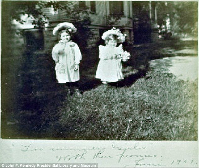 Ο Ερνεστ Χέμινγουεϊ μεγάλωσε σαν κοριτσάκι: Η μητέρα του τον έντυνε όπως την αδελφή του [εικόνες] | iefimerida.gr 5