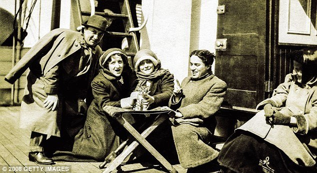 Ο «αλήτης» που μεσουρανούσε στο Χόλιγουντ: Η άγνωστη πλευρά του Τσάρλι Τσάπλιν [εικόνες] | iefimerida.gr 3