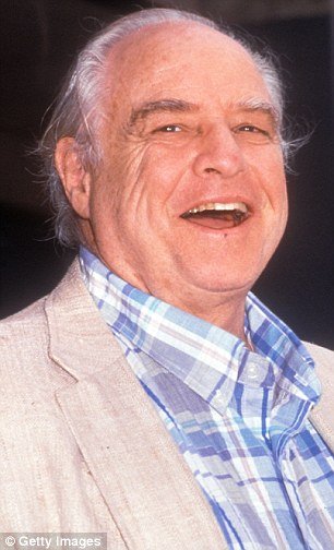 Η άγνωστη ζωή του Μάρλον Μπράντο: Τα δύσκολα παιδικά χρόνια και οι περίπλοκες ερωτικές του σχέσεις [εικόνες] | iefimerida.gr 5