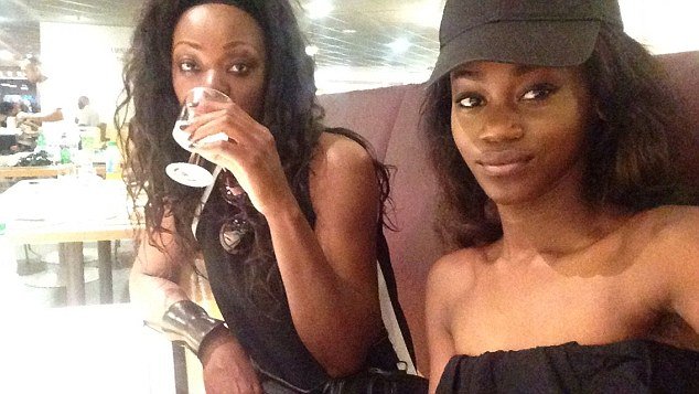 Μάνες και κόρες που μοιάζουν σαν δίδυμες –Oταν η διαφορά ηλικίας δεν φαίνεται [εικόνες] | iefimerida.gr 4