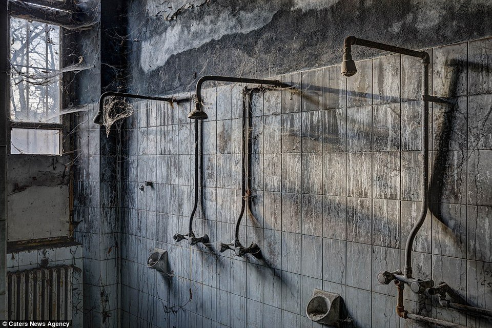 Τα στοιχειωμένα πρώην ψυχιατρικά άσυλα στην Ιταλία που κόβουν την ανάσα [εικόνες] | iefimerida.gr 7