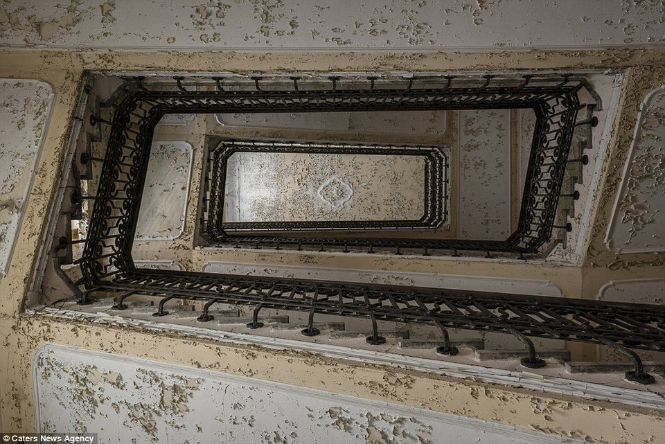 Τα στοιχειωμένα πρώην ψυχιατρικά άσυλα στην Ιταλία που κόβουν την ανάσα [εικόνες] | iefimerida.gr 4