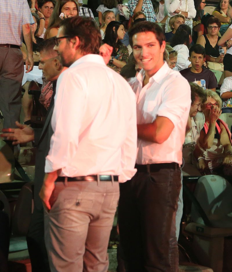 Ο γιος του Νίκου Κούρκουλου μεγάλωσε και μοιάζει καταπληκτικά με τον πατέρα του [εικόνες] | iefimerida.gr 1