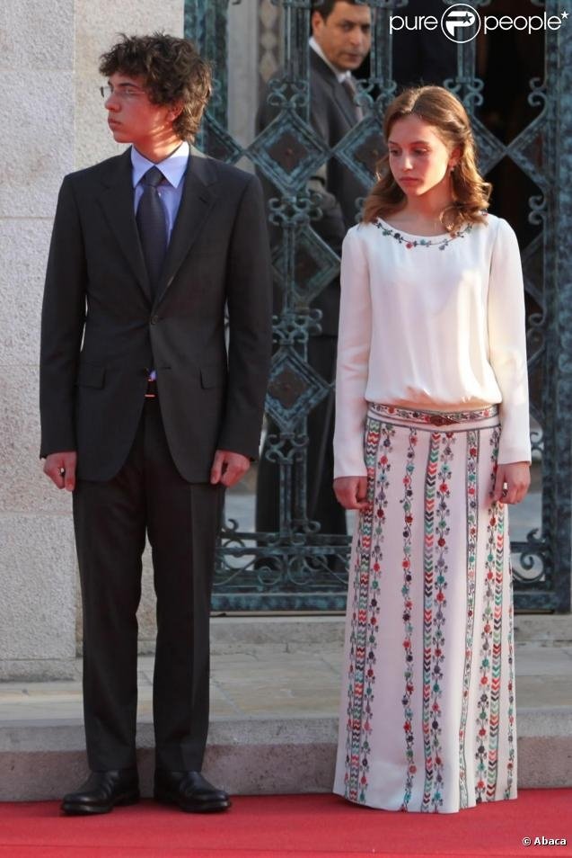 Μαμά και κόρη σαν αδελφές - Η καλλονή βασίλισσα Ράνια της Ιορδανίας με την 18χρονη κόρη της [εικόνες] | iefimerida.gr 2