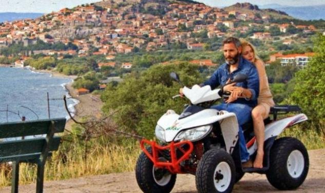 Το χρυσό καλοκαίρι της Αίγινας -Το νησί ανθεί χάρη στον Βαρουφάκη [εικόνες] | iefimerida.gr 4