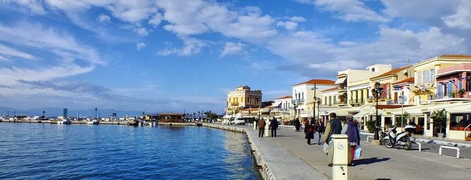 Το χρυσό καλοκαίρι της Αίγινας -Το νησί ανθεί χάρη στον Βαρουφάκη [εικόνες] | iefimerida.gr 10