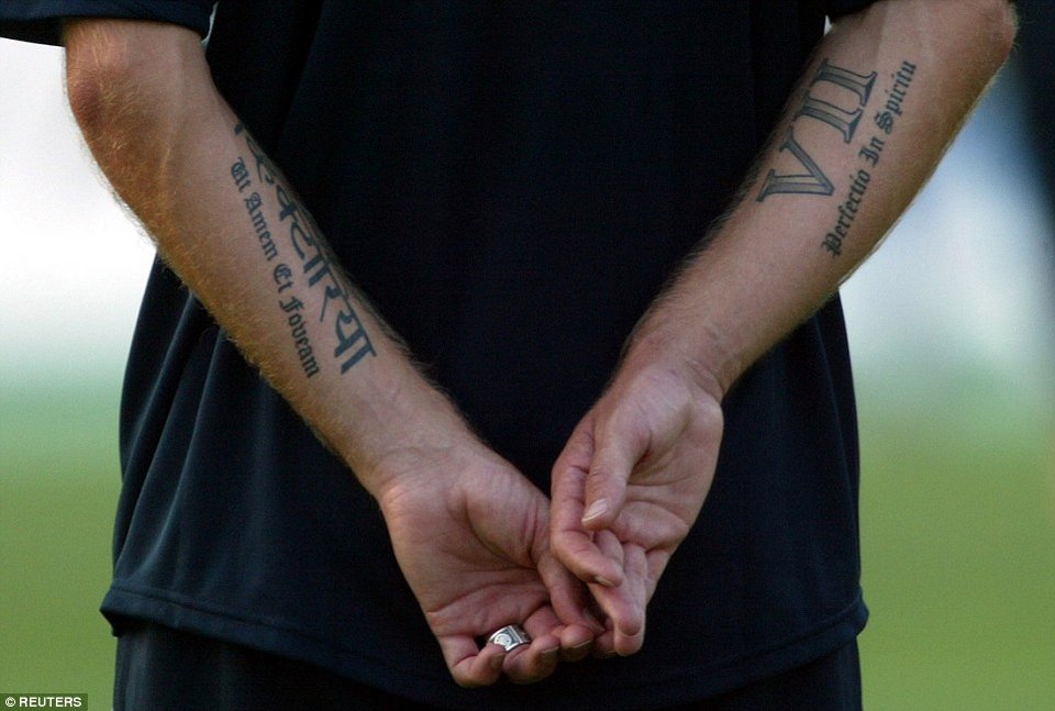 Τι σημαίνουν τα 40 τατουάζ που έχει στο σώμα του ο Ντέιβιντ Μπέκαμ [εικόνες & λίστα] | iefimerida.gr 4