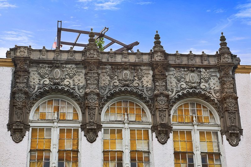 H πολυτελής έπαυλη της Beyonce στη Νέα Ορλεάνη -Η οικία του 1925 που θυμίζει εκκλησία [εικόνες] | iefimerida.gr 2