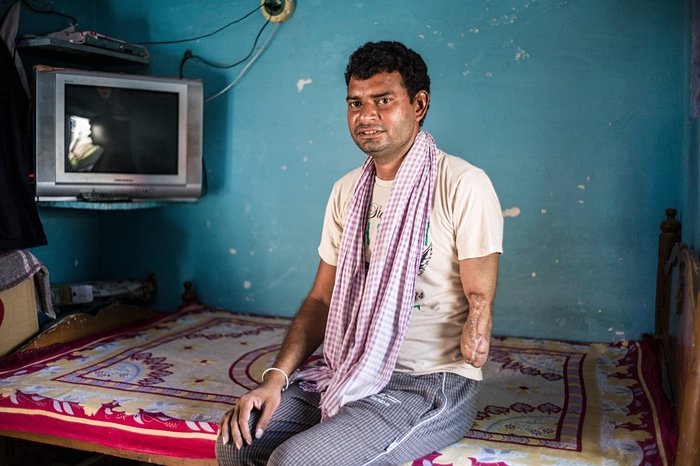 Φωτογραφίζει τους τυφλούς για να τους βοηθήσει [εικόνες] | iefimerida.gr 6