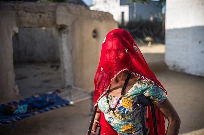 Φωτογραφίζει τους τυφλούς για να τους βοηθήσει [εικόνες] | iefimerida.gr 7