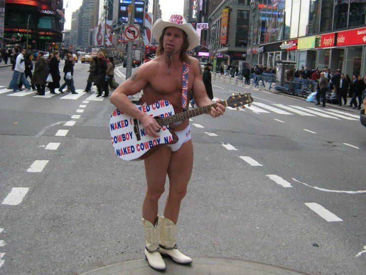 Τα γυμνόστηθα κορίτσια της Times Square που ο δήμαρχος της Νέας Υόρκης θέλει να διώξει [εικόνες] | iefimerida.gr 10