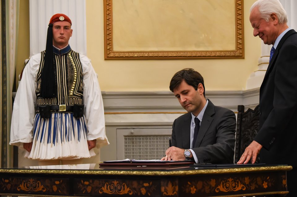 Νέος ΥΠΟΙΚ ο Γιώργος Χουλιαράκης: Ο άνθρωπος που όλοι είχαν ακουστά, αλλά δεν είχαν δει ποτέ! [εικόνες] | iefimerida.gr 5