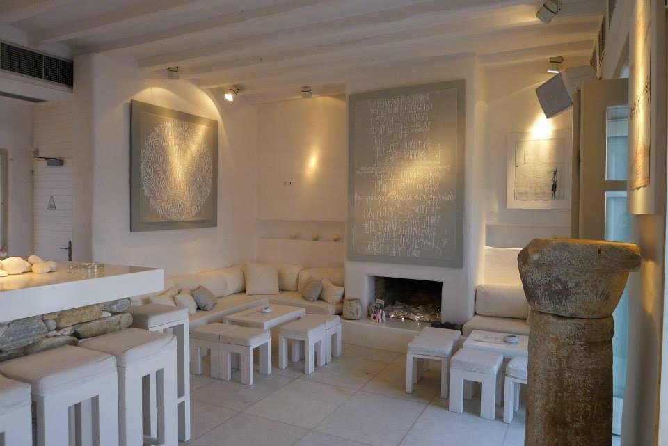 Η νέα ζωή της Σοφίας Αλιμπέρτη -Το γουστόζικο μπαρ πάνω στο κύμα που άνοιξε [εικόνες] | iefimerida.gr 10