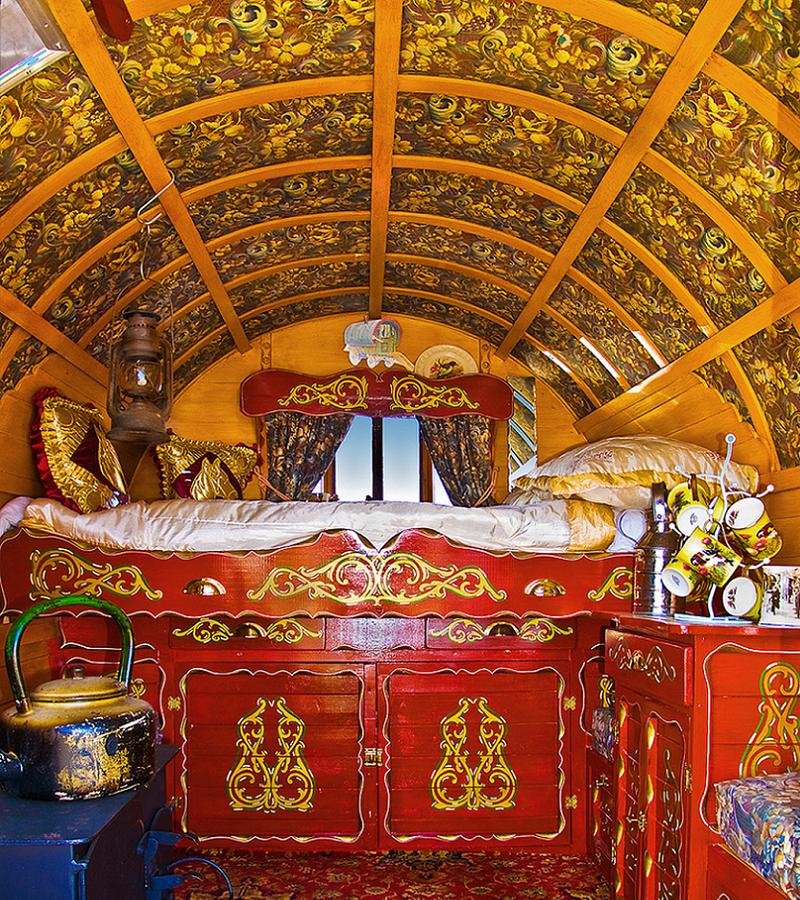 Ετσι ζουν οι Ρομά - Αγνωστα στιγμιότυπα της καθημερινότητάς τους - Χορός, χρώμα, φαγητό [εικόνες] | iefimerida.gr 18