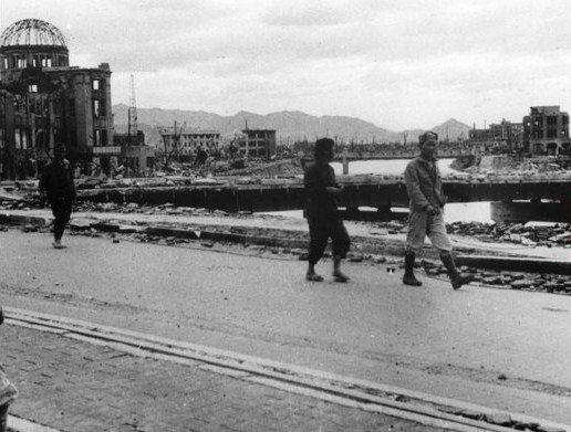 Η Χιροσίμα τότε και τώρα: Συγκλονιστικά φωτογραφικά ντοκουμέντα από την ισοπέδωση και την αναγέννηση [εικόνες] | iefimerida.gr 10