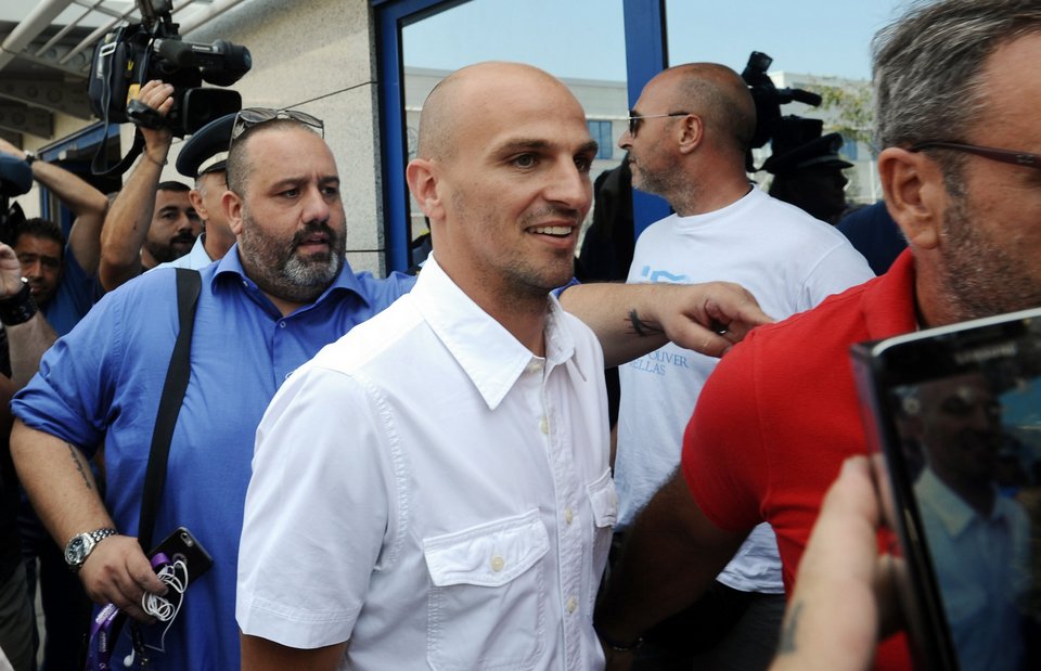 Πάτησε Ελλάδα ο Καμπιάσο και υπογράφει στον Ολυμπιακό [εικόνες] | iefimerida.gr 1