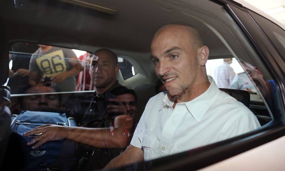 Πάτησε Ελλάδα ο Καμπιάσο και υπογράφει στον Ολυμπιακό [εικόνες] | iefimerida.gr 2