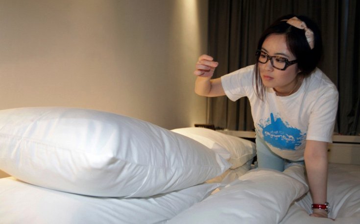 «Δοκιμαστής» ξενοδοχείων – Μια νεαρή κινέζα πληρώνεται για να βρίσκει τα πιο άνετα στρώματα [εικόνες]  | iefimerida.gr 0