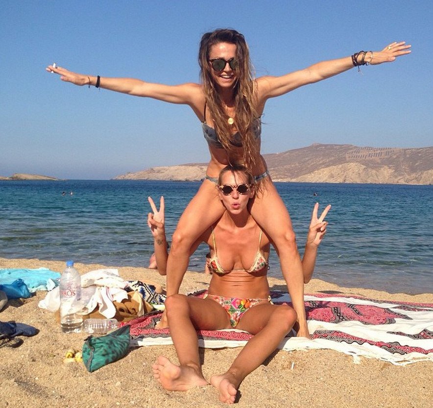 Η «κοντή» του «Παρά πέντε» βάζει φωτιά στη Μύκονο - Κορμί φέτες [εικόνες] | iefimerida.gr 2