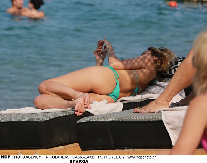 Δήμητρα Ματσούκα: Με καυτό μαγιό και χωρίς ρετούς στη Ρόδο [εικόνες]  | iefimerida.gr 3