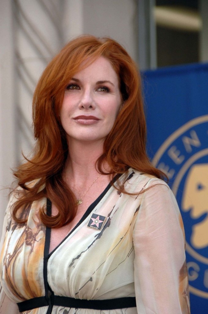  Η «Λόρα» από το «Μικρό σπίτι στο λιβάδι» διεκδικεί έδρα στη Βουλή [εικόνες] | iefimerida.gr 2