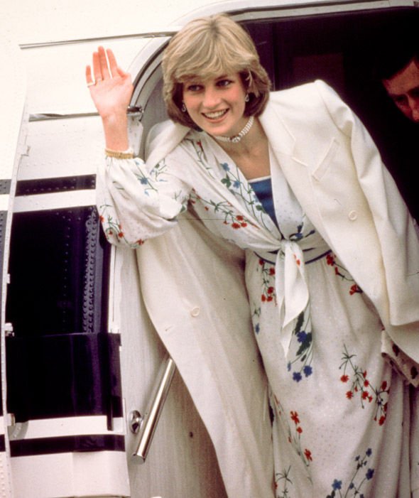 Πριγκίπισσα Νταϊάνα: 18 χρόνια μετά το θάνατό της -Οι θεωρίες συνωμοσίας πίσω από το δυστύχημα στο Παρίσι [εικόνες & βίντεο] | iefimerida.gr 12