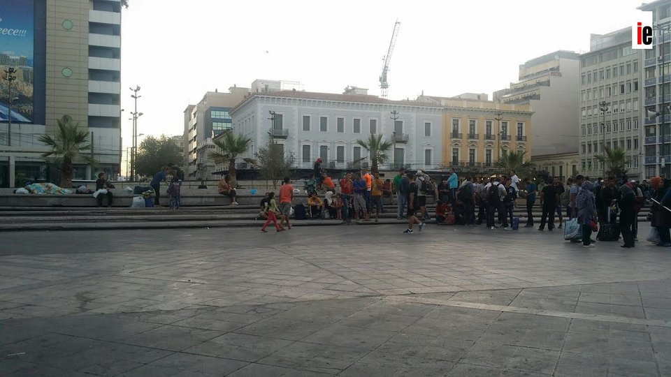 Απέραντη κατασκήνωση μεταναστών η πλατεία Βικτωρίας [εικόνες] | iefimerida.gr 9