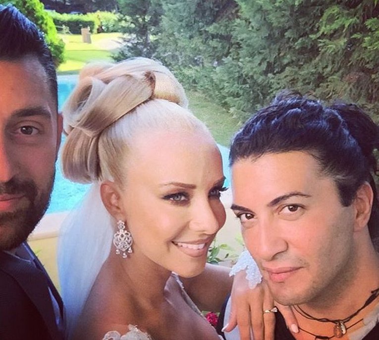 Ο παραμυθένιος γάμος Παντελιδάκη-Γιαννιά στη Ρόδο [εικόνες] | iefimerida.gr 4