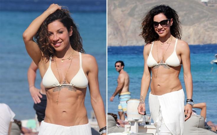 Fit moms: 7 Ελληνίδες celebrities που μετά τη γέννα έχτισαν το τέλειο six pack [εικόνες] | iefimerida.gr 1