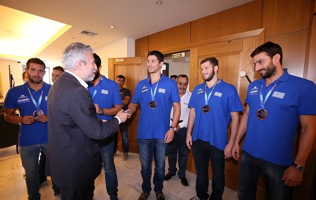 Με παράπονα στον Σταύρο Κοντονή η χάλκινη ομάδα του πόλο [εικόνες] | iefimerida.gr 2