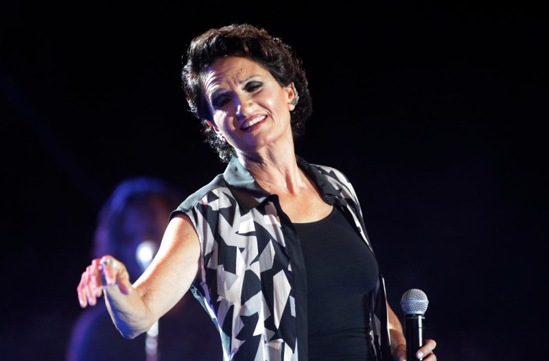 Η υπουργός Τουρισμού τραγούδησε για την πανσέληνο – Η Αλκηστις Πρωτοψάλτη σε μια μαγική βραδιά στο Μαραθώνα [εικόνες] | iefimerida.gr 6