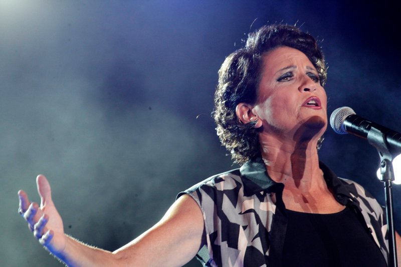 Η υπουργός Τουρισμού τραγούδησε για την πανσέληνο – Η Αλκηστις Πρωτοψάλτη σε μια μαγική βραδιά στο Μαραθώνα [εικόνες] | iefimerida.gr 2